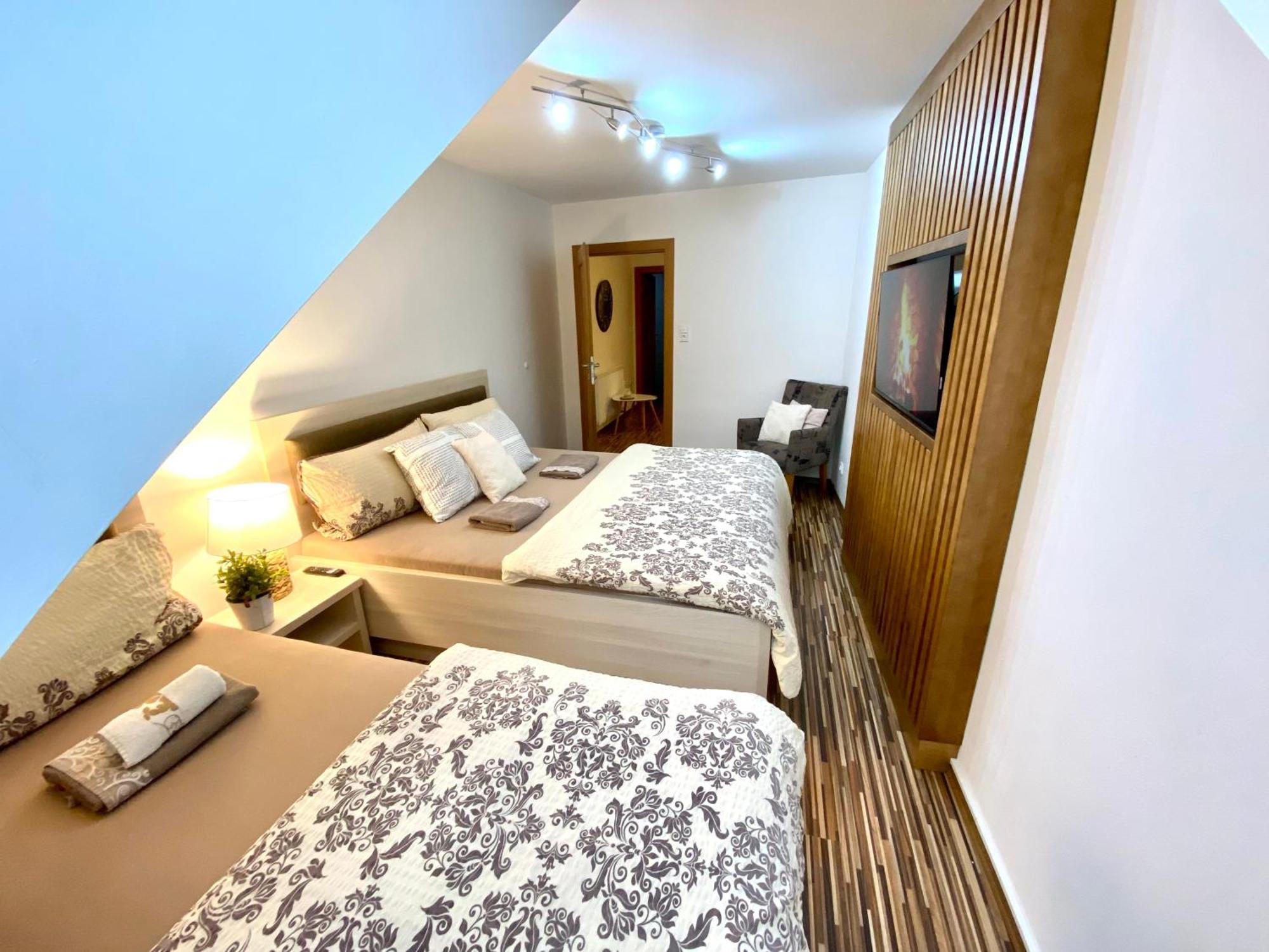 Dum U Lazni Federer Apartment Trebon Phòng bức ảnh