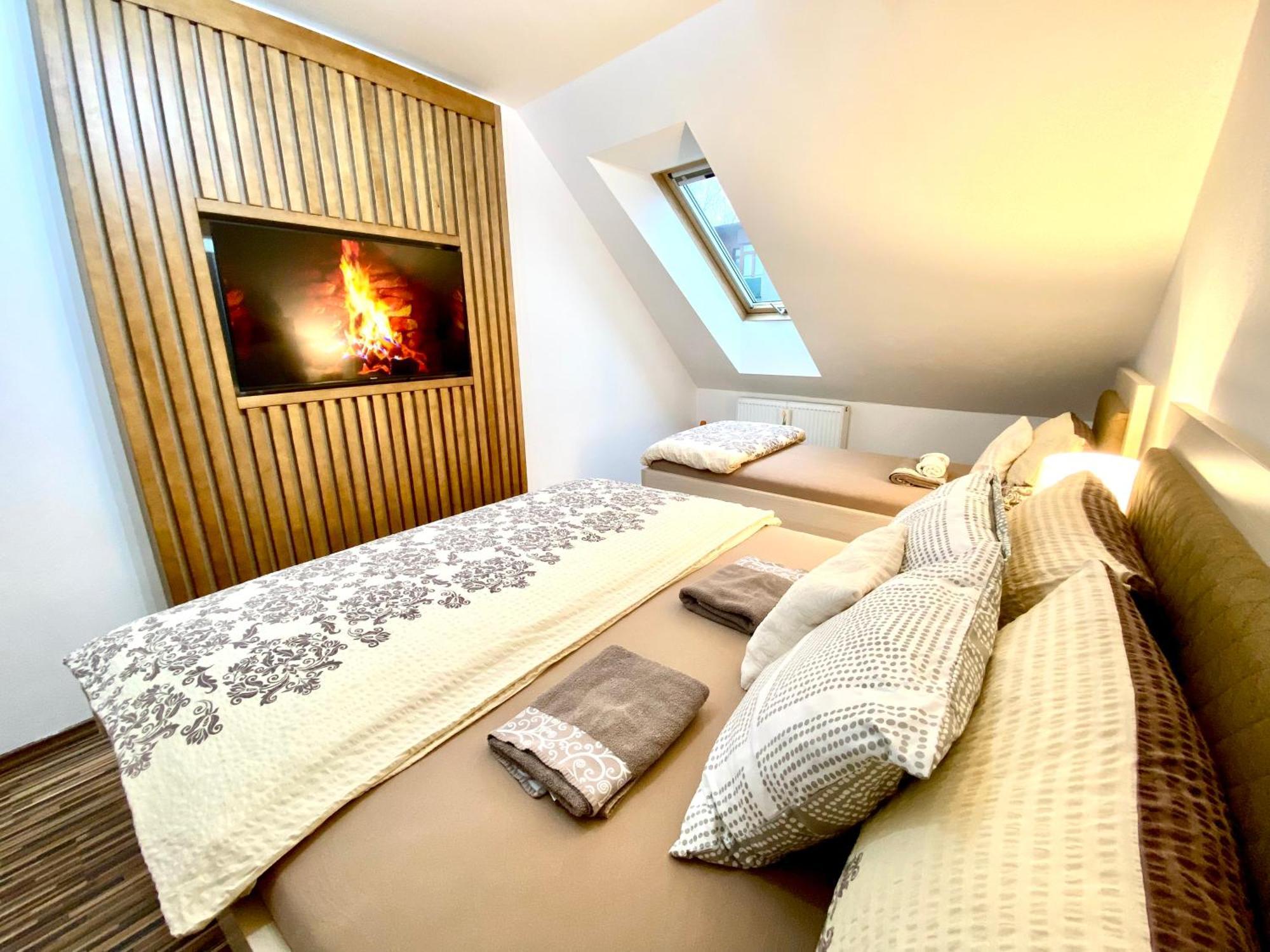 Dum U Lazni Federer Apartment Trebon Phòng bức ảnh
