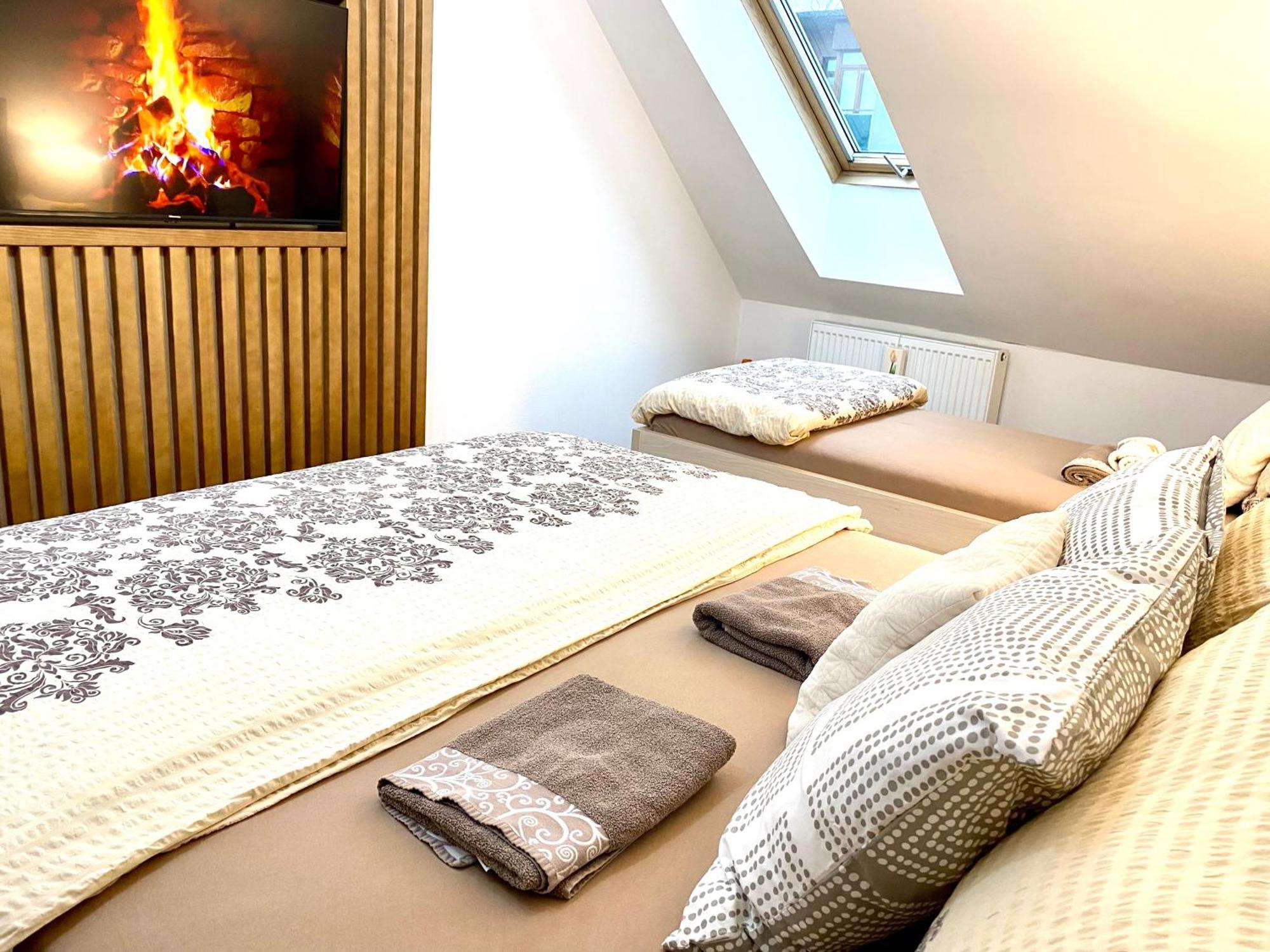 Dum U Lazni Federer Apartment Trebon Phòng bức ảnh